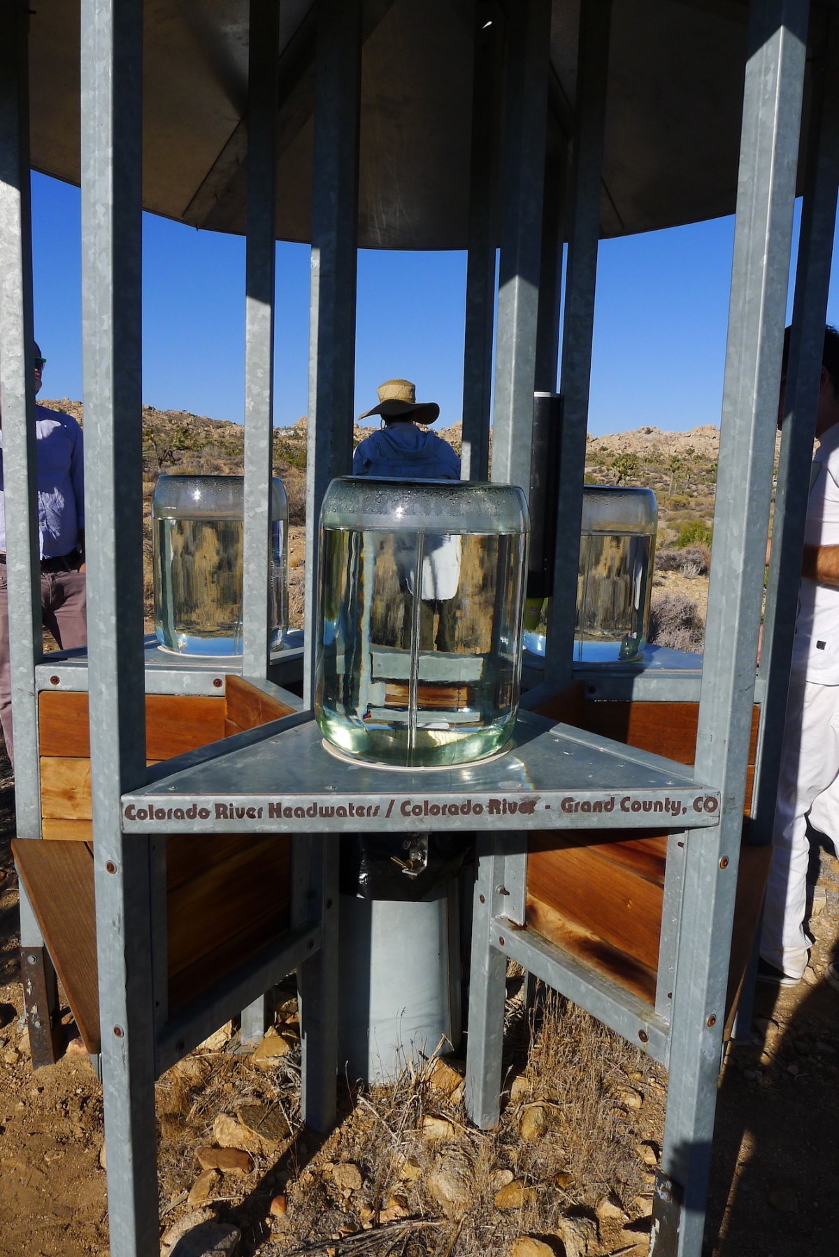 10132013-aadar-087-1200x-q100