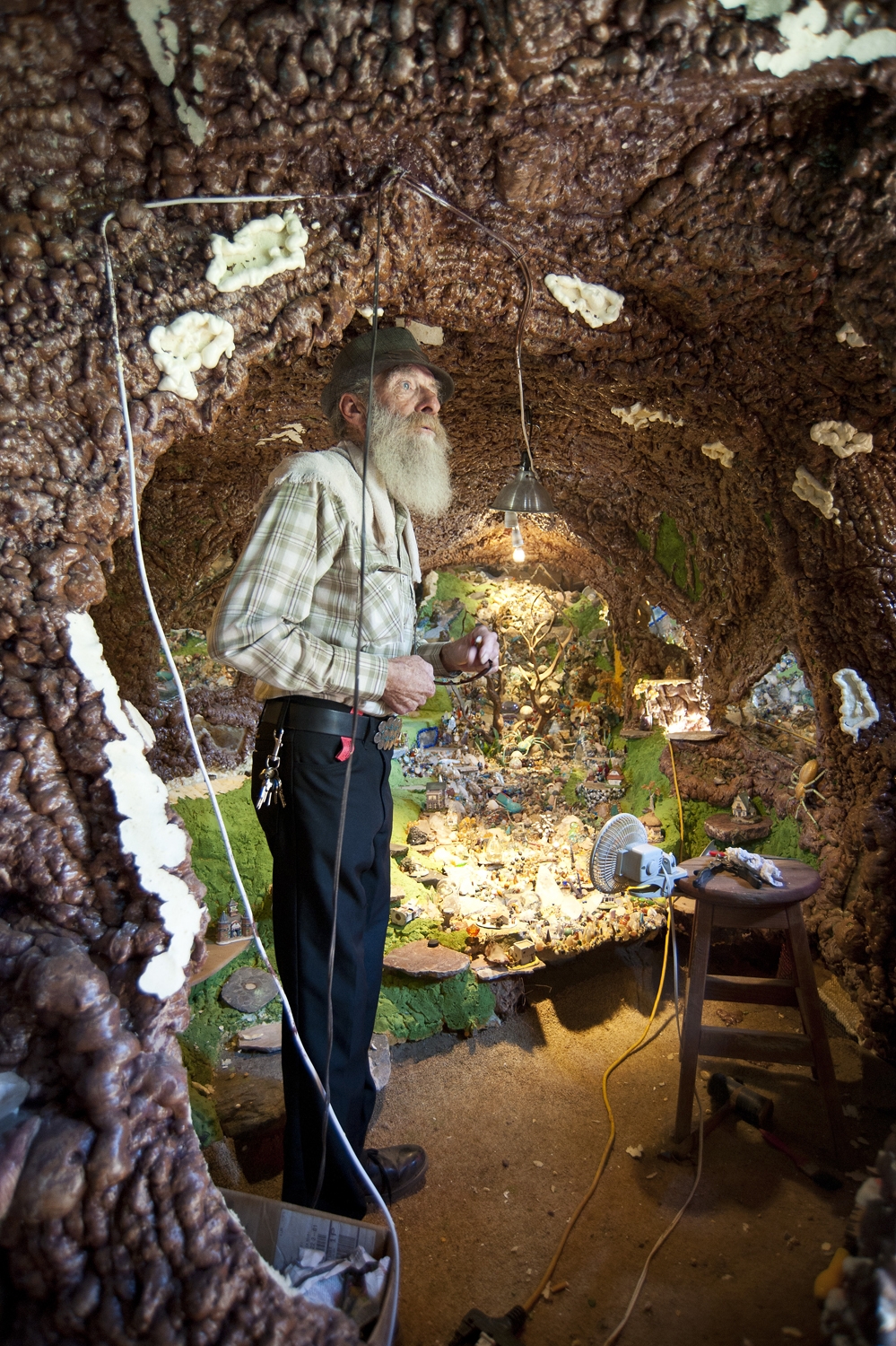 bob-carr-atang-2-1200x-q100