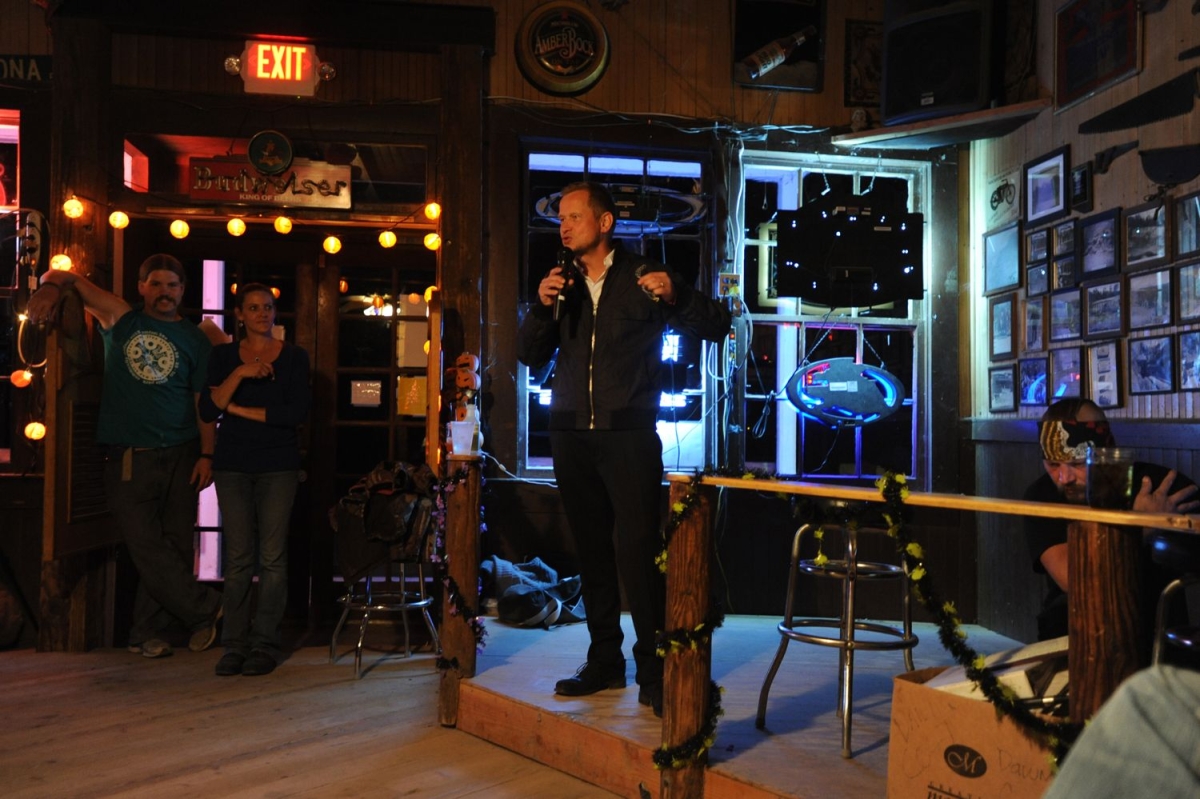 10152013-atang-233-1200x-q100