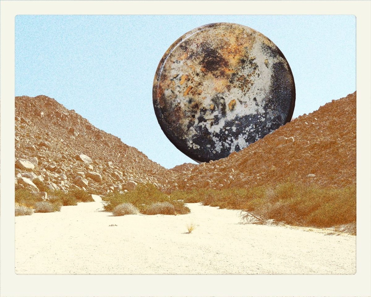 stray-background-1200x-q100